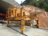 Október 2013 - Projekt GGR, tunel LuDong, pomocný stroj na stavbu zvršku © F.Smatana