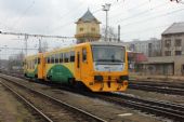 22.02.2014 - Týniště n.O.: 814.053-5/914.053-4 přijíždí jako Os 5148 Doudleby nad Orlicí - Náchod, vlevo 810.551-2 © PhDr. Zbyněk Zlinský