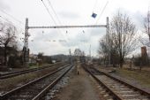 22.02.2014 - Týniště n.O.: trať směr Borohrádek (Choceň), vlevo směr Častolovice (Letohrad), vpravo výtažná kolej 9a s odbočující traťováckou 201 © PhDr. Zbyněk Zlinský