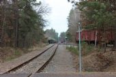 01.03.2014 - Týniště n.O., vlečka 4258 AČR: nahlédnutí za kolejová vrata VZ 1337 © PhDr. Zbyněk Zlinský