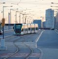 24.02.2014 - Barcelona: tramvaj l. č. 4 opouští konečnou Estació de Sant Adriá © Lukáš Uhlíř