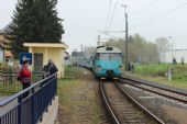 26.04.2014 - Milovice: 451.025-1/451.026-9 odjíždí jako Os 25618 Milovice - Lysá n.L. © PhDr. Zbyněk Zlinský