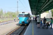 26.04.2014 - Milovice: 451.025-1/451.026-9 odjíždí jako Os 25624 Milovice - Lysá n.L. © PhDr. Zbyněk Zlinský