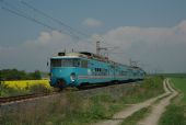 26.04.2014 - úsek Lysá n.L. - Milovice: 451.025/026, Os 25627 © Václav Vyskočil