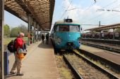 26.04.2014 - Lysá nad Labem: Jirka Řechka a 451.025-1/451.026-9 jako Os 9414 Milovice - Praha Masarykovo n. © PhDr. Zbyněk Zlinský