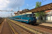 26.04.2014 - Lysá nad Labem: 451.001-2/451.002-0 odjíždí jako Os 9416 Milovice - Praha Masarykovo n. © PhDr. Zbyněk Zlinský