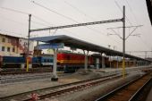 05.04.2014 - Olomouc hl.n.: 742.616 + 740.770 u nového pátého nástupiště © Radek Hořínek