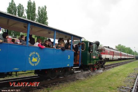 26.04.2014 - RD Košice: Katka v akcii pri Rušňoparáde © Ondrej Krajňák