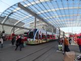Bern, terminál Bahnhof s tramvají Combino Classic Be 6/8, 10.4.2014 ©Jiří Mazal