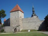 06.08.2010 - Tallinn: hradby a věž Starého Města © Ludvík Medvěd