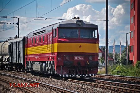 T 478.1131 na požiarnom vlaku z Petržalky, 15.06.2014, Ostredky © Peter Rajnoha