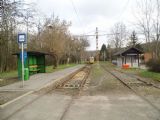 Budapešť: celkový pohled na tramvajovou konečnou Kámaraerdei Ifjúsági Park, kolejničky v popředí pamatují zahájení provozu původního HÉVu v roce 1914	7.12.2013	 © Jan Přikryl