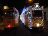 Budapešť: souprava vánoční tramvaje po příjezdu na konečnou u nádraží Kelenföld	7.12.2013	 © Jan Přikryl