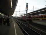 Souprava Railjet opouští stanici Wien-Meidling cestou do Mnichova	8.12.2013	 © Jan Přikryl