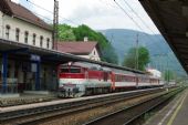 30.4.2014 - Vrútky: 757 008-8 na čele Zr 1845 © Ondrej Krajňák