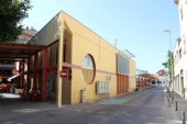 11.06.2014 - Figueres: autobusové nádraží z nároží Carrer de Pompeu Fabra a Plaça Estació © PhDr. Zbyněk Zlinský