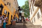 11.06.2014 - Figueres: schodiště z Plaça de Gala i Salvador Dalí na Carrer de la Jonquera © PhDr. Zbyněk Zlinský