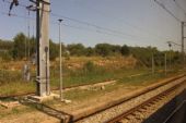 11.06.2014 - Vilamalla: nástupiště, vlevo od něj normálněrozchodná kolej (foto z vlaku) © PhDr. Zbyněk Zlinský