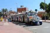 19.06.2014 - Malgrat de Mar: turistický vláček jede z Plaça de l'Ancora k Santa Susanně © PhDr. Zbyněk Zlinský