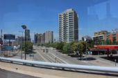 19.06.2014 - Barcelona: přejíždíme tramvajovou trať sítě Trambesòs (foto z autobusu) © PhDr. Zbyněk Zlinský