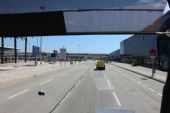 19.06.2014 - Barcelona-El Prat: blížíme se k terminálu T2 (foto z autobusu) © PhDr. Zbyněk Zlinský