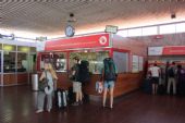 19.06.2014 - Barcelona, Aeroport: odbavovací hala © PhDr. Zbyněk Zlinský