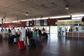 19.06.2014 - Barcelona, Aeroport: odbavovací hala © PhDr. Zbyněk Zlinský