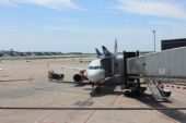 19.06.2014 - Barcelona-El Prat: letoun Airbus A320-216 OK-NES se připravuje na let QS 1059/OK 5689 Barcelona - Praha © PhDr. Zbyněk Zlinský