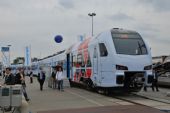 24.09.2014 - Berlin Messe: elektrická jednotka FLIRT3 pro DB Regio v neobvyklém vnějším barevném řešení © Josef Vendolský