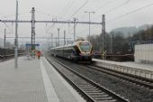 17.11.2014 - Ústí nad Orlicí: 480.004-1 projíždí jako LE 1354 ''LEO Express'' Karviná hl.n. - Praha hl.n. © PhDr. Zbyněk Zlinský