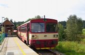 29.08.2014 - Nové Údolí: 810.077, souprava u nástupiště © Jiří Řechka