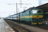 13.8.2001 - Košice: 163 256-1 na čele vlaku R 422 Cassovia © Ondrej Krajňák