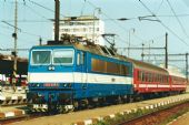 24.8.2001 - Košice: 362 005-1 na čele vlaku Os 7205 do Miškolca © Ondrej Krajňák