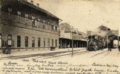 1902 - Košice: Dobová fotografia prvej stanice s dreveným prístreškom. Zdroj: Facebook