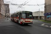 25.11.2014 - Ústí na Labem: trolejbus 15Tr08/6 č. 546 linky 62 přejíždí křižovatku Revoluční a Masarykovy © PhDr. Zbyněk Zlinský