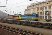 25.11.2014 - Ústí na Labem hl.n.: odstavené stroje 362.127-3 a 362.078-8 © PhDr. Zbyněk Zlinský