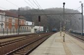 25.11.2014 - Ústí na Labem hl.n.: 704.005-8 projíždí ze směru od svého domovského Děčína © PhDr. Zbyněk Zlinský