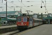 27.5.2008 - Bregenz: vlak EC z Curychu do Mnichova s lokomotivou SBB Cargo 421.396-3 © Josef Vendolský