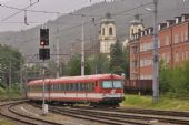 29.5.2008 - Innsbruck Westbahnhof: odjíždějící jednotka řady 4010 s řídícím vozem 6010.013 na konci coby soupravový vlak pro IC515 © Josef Vendolský