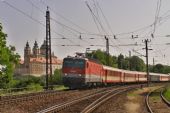 30.5.2008 - Melk: 1044.072 s vlakem EZ 5914 ''Donau'' Wien Südbahnhof - Passau Hbf Ze stanice Melk je dnes zastávka o dvou kolejích © Josef Vendolský