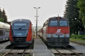 30.5.2008 - Grein-Bad Kreuzen: Setkání lokomotivy 2043.063-3 s EZ 1998 ''Strundengau'' a ''Desira'' 5022.020-1 © Josef Vendolský