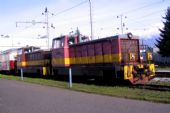 27.8.2005 - Poprad: 706 952-9 a 706 951-1 © Ondrej Krajňák