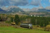 21.10.2014 - Štrba: 183 034-8 sa stretla s drezinou © Ondrej Krajňák