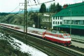 10.3.2002 - Štrba: 350 002-2 na čele IC 501 Tatran © Ondrej Krajňák