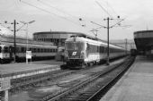 Jednotka ÖBB 4010.025 na nádraží Westbahnhof (15.12.1989) © Pavel Stejskal