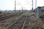 16.01.2015 - Chlumec n.C.: trať 040, trať 020, vlečka 4222 Resonanční pila a za plotem vlečka 4226 Cerea od přejezdu P3980 © PhDr. Zbyněk Zlinský