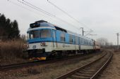 16.01.2015 - Chlumec n.C.: 80-29 204-2 (954.204-4) + 854.022-1 odjíždí jako opožděný Sp 1808 Trutnov hl.n. - Kolín © PhDr. Zbyněk Zlinský