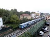 Ravenna, regionální vlak s lokomotivou E.464 z balkonu našeho pokoje, 19.9.2014 ©Jiří Mazal