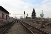 21.02.2015 - Opatovice n.L.-Pohřebačka: stébelské zhlaví s odjezdovými návěstidly S2 a S1 © PhDr. Zbyněk Zlinský