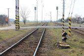 21.02.2015 - Opatovice n.L.-Pohřebačka: přejezd P5365 s návěstidlem Se4 na vlečce 4237 EOP © PhDr. Zbyněk Zlinský